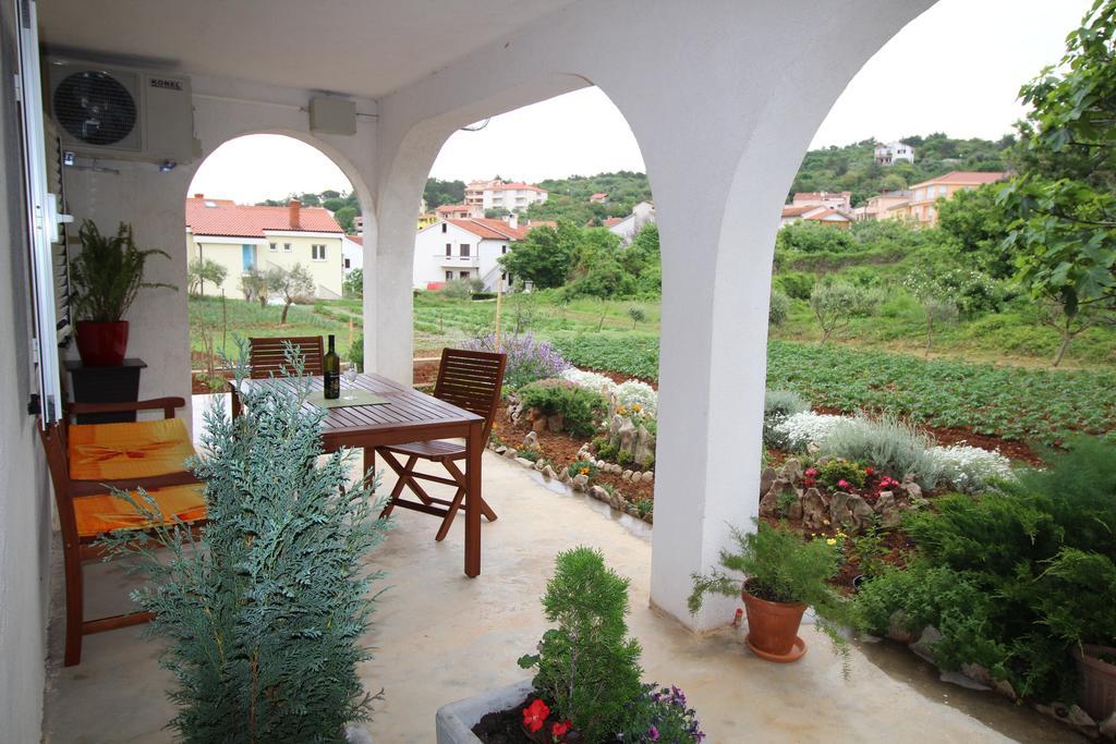 Megi1 Appartement Vrbnik Kamer foto