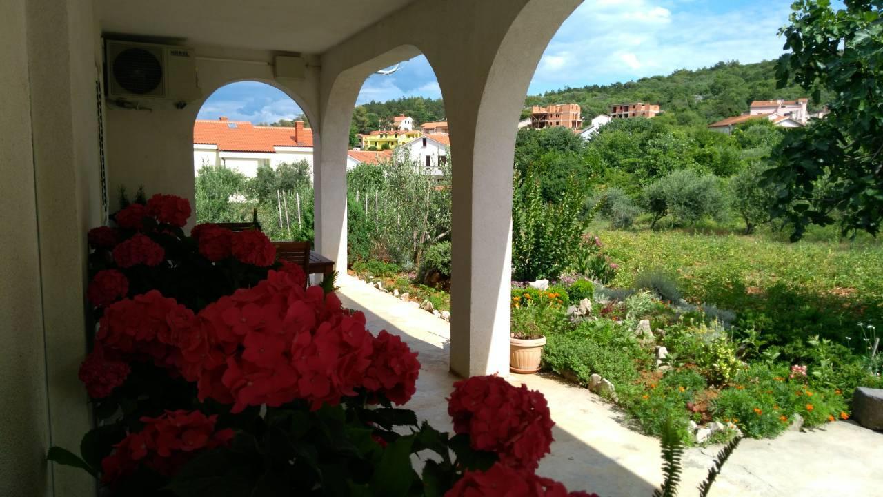 Megi1 Appartement Vrbnik Buitenkant foto